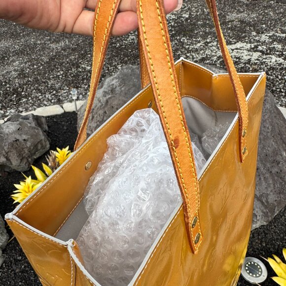 Louis Vuitton Reade Tote MM Leather Monogram Vernis Yellow Gold - Picture 10 of 17